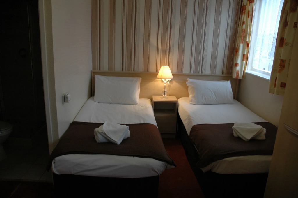 The Arncliff Hotel