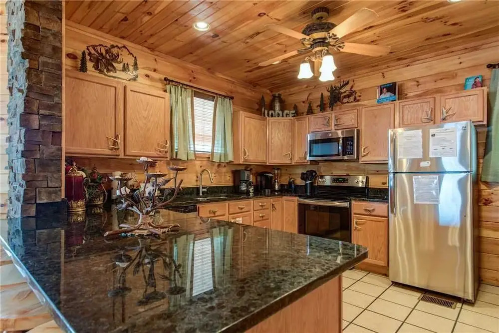 Starry Nights Lodge - Five Bedroom Cabin