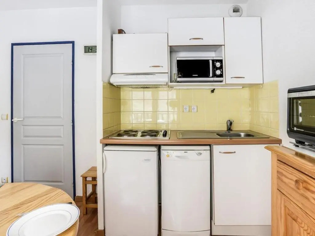 Appartement Cauterets, 2 Pièces, 4 Personnes - Fr-1-401-111