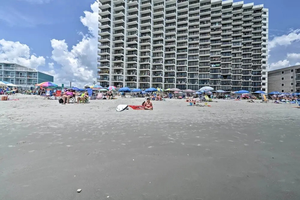 Oceanfront Garden City Beach Condo For Families!