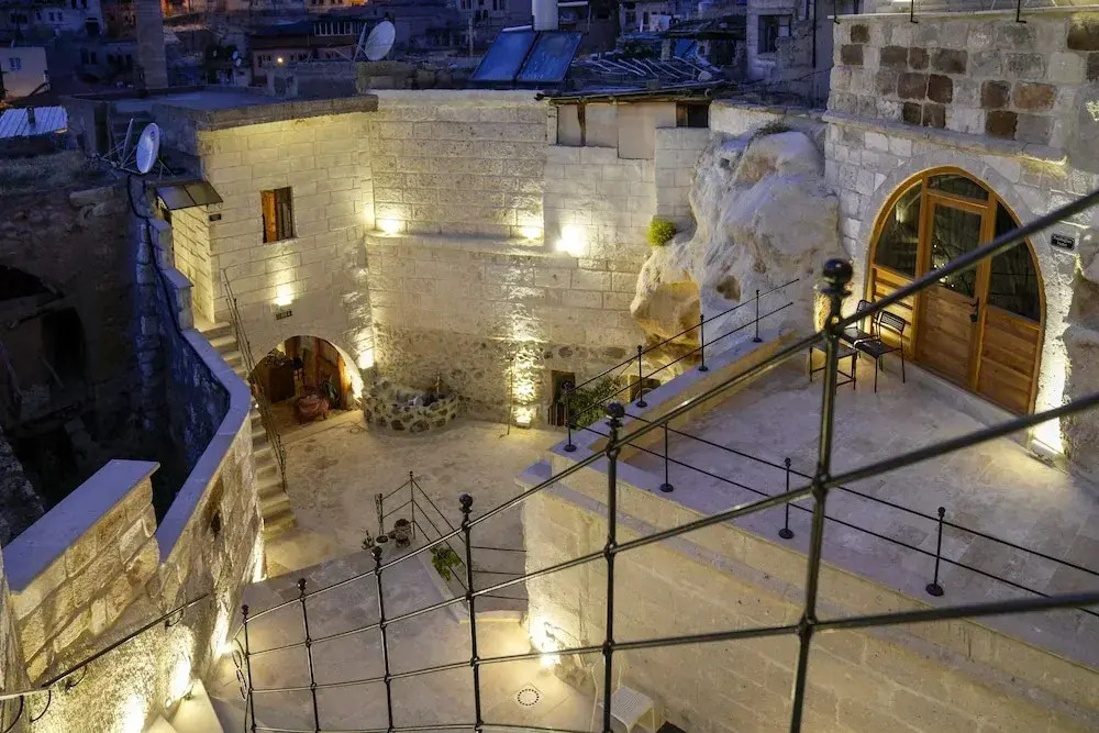 My Cave Suites