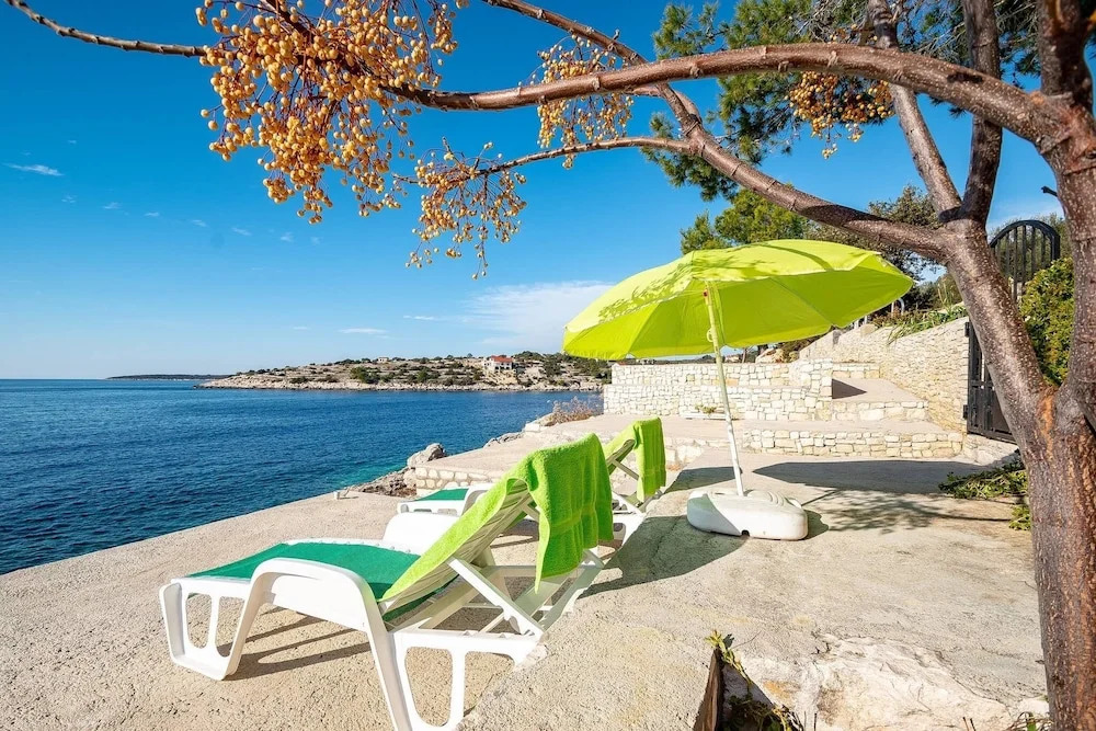 Holiday House by the sea With Amazing Terrase View - Vela Luka