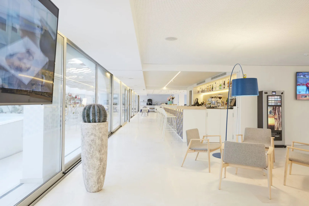 Ebano Hotel Apartments & Spa