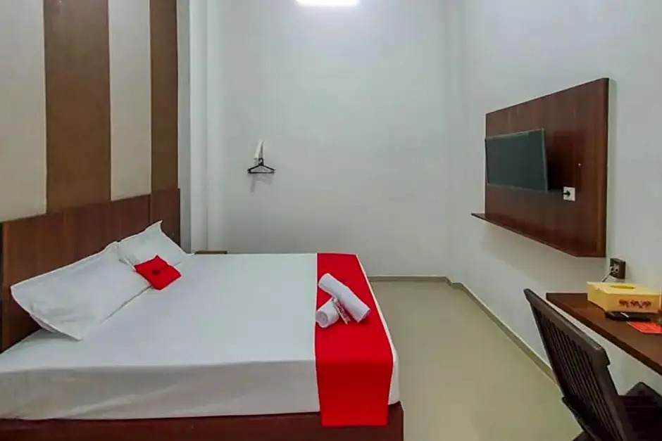 RedDoorz Near Stasiun Purwosari