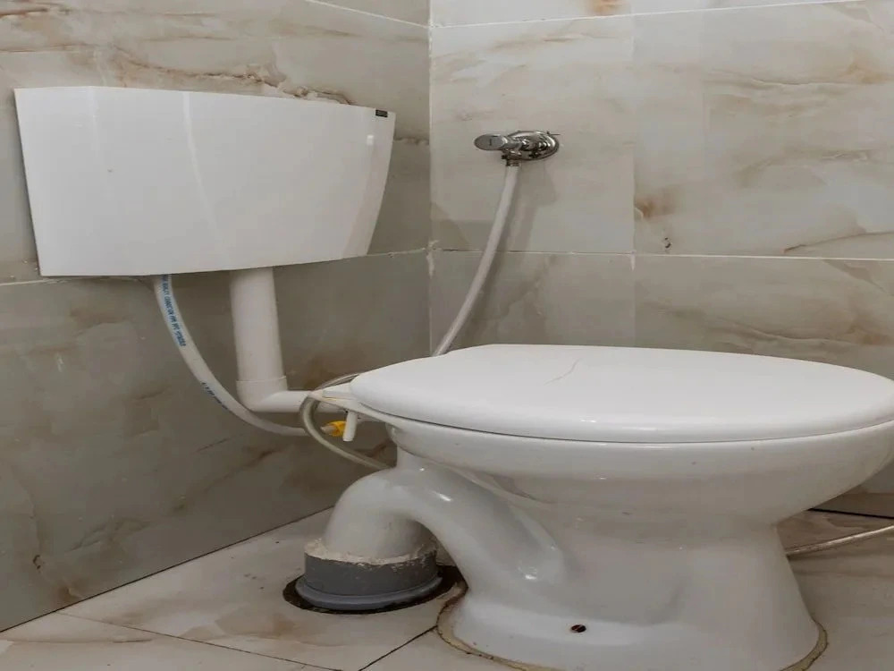 Hotel Wellfare Marina by OYO Rooms