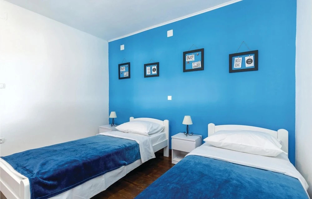Beautiful Home in Dramalj With Wifi and 2 Bedrooms