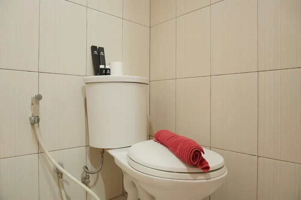Cozy and Strategic Place Studio at Margonda Residence 4 Apartment