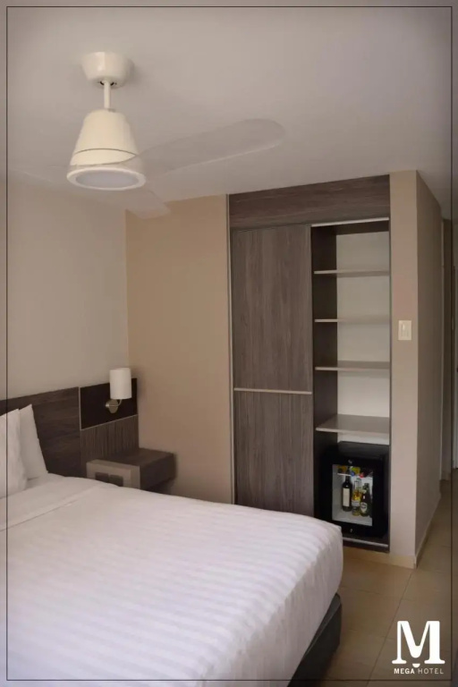 Hotel Mega