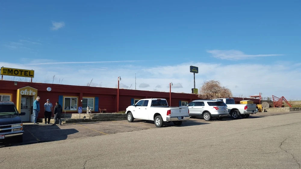 Earth Inn Motel - Jackson