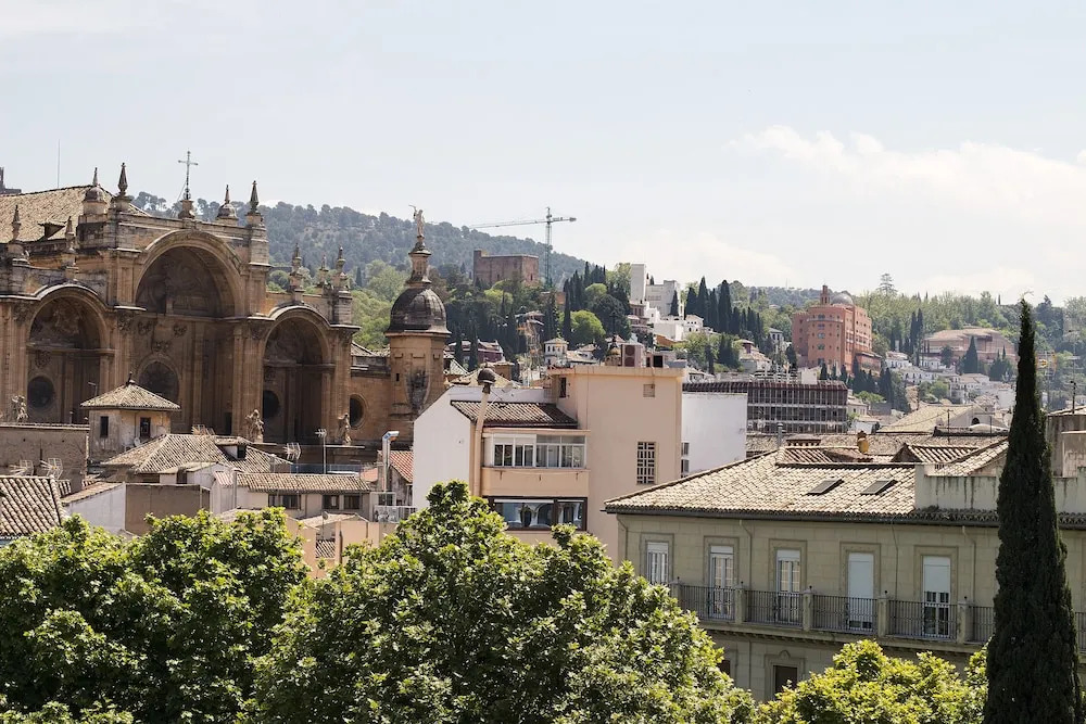 Chezmoihomes Luxury Cathedral Penthouse