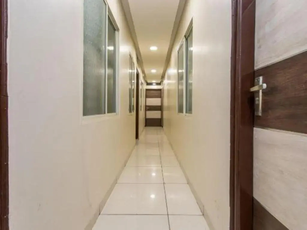Capital O 4042 Hotel Mehar Residency