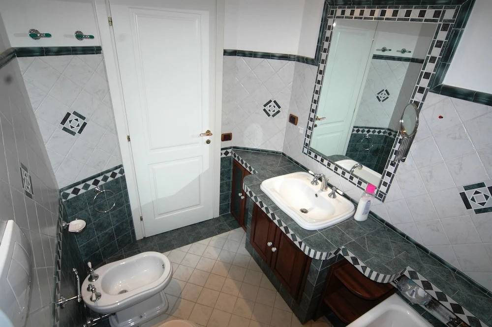 Roma Chic House - Luxury House 4 People - With 2 Bedrooms 2 Bathrooms