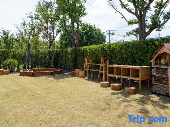 Shuaiwa Club Homestay (Shanghai Jinshan North Station Huakai Seaside Ecological Park)
