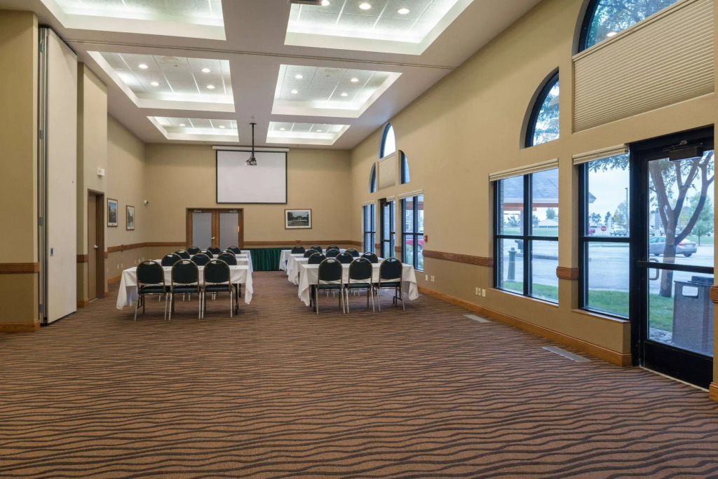 AmericInn by Wyndham Valley City Conference Center
