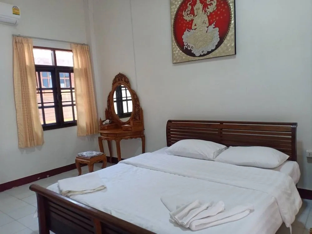 Capital O923 Elephant At Baan Tawai