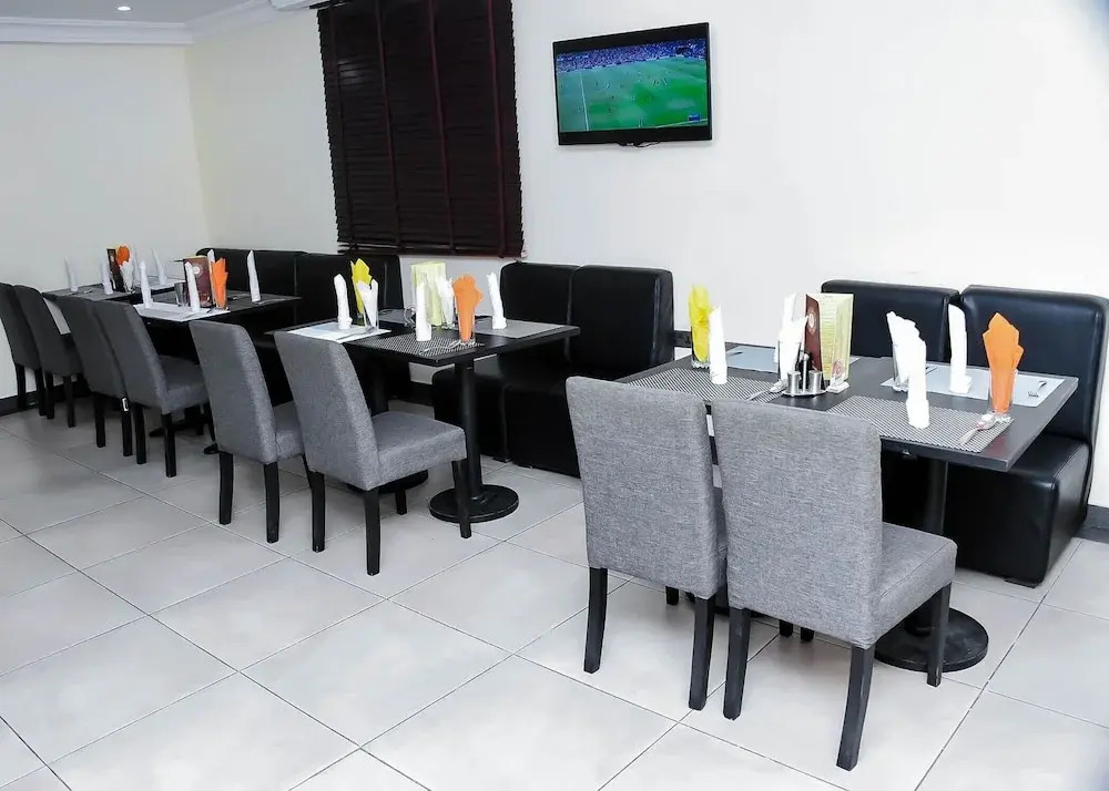 Yewa Frontier Hotel