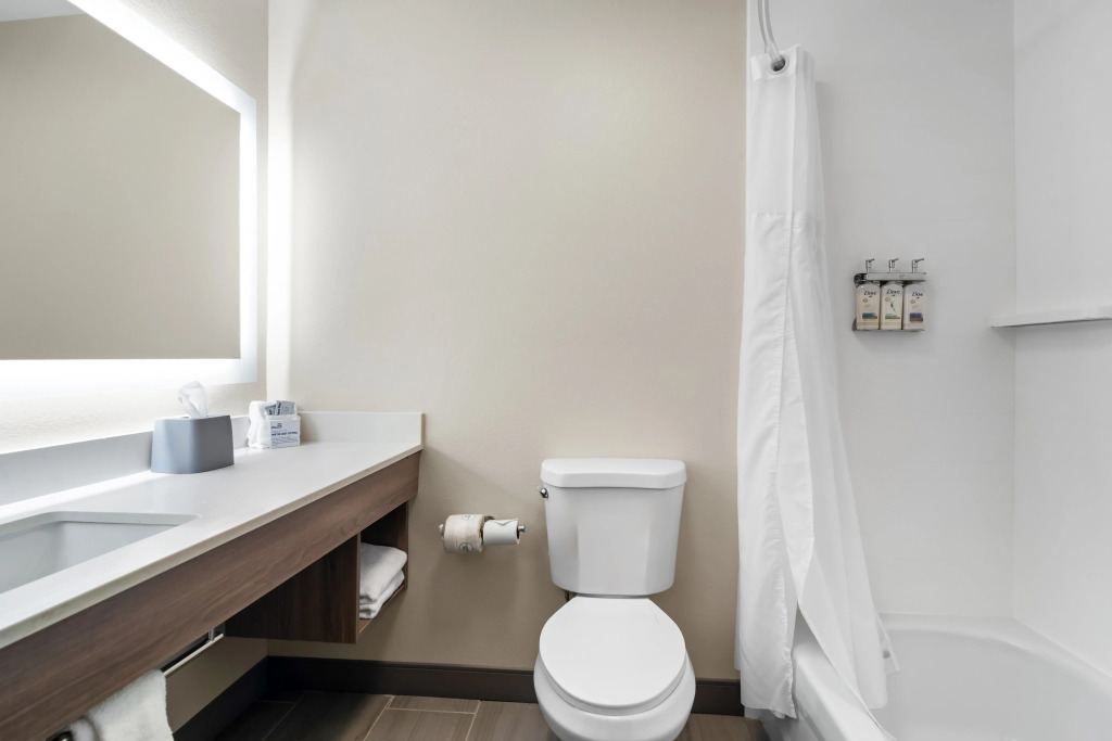 Holiday Inn Express & Suites Joplin Southeast by IHG