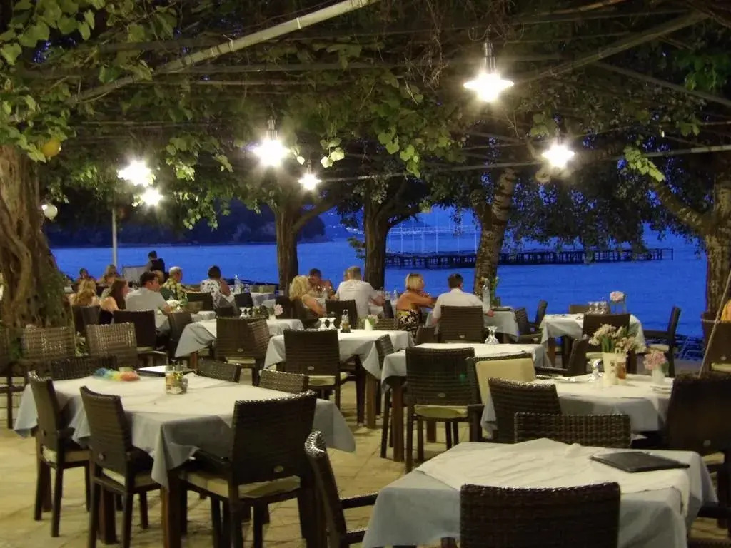 Dassia Beach Hotel