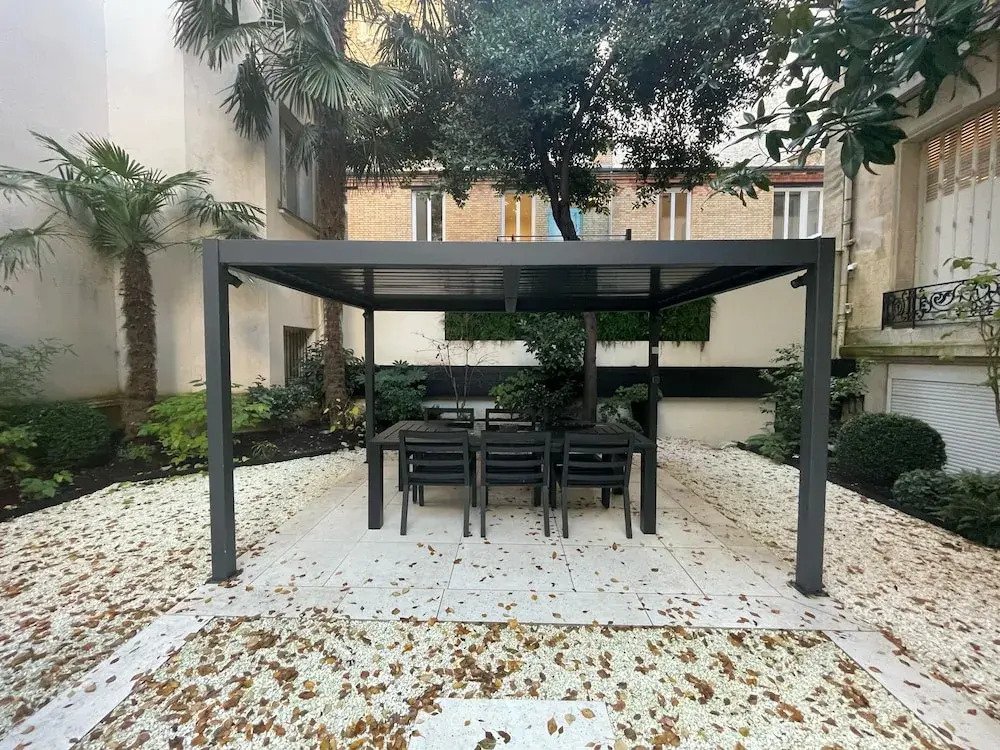 HIGHSTAY - Luxury Serviced Villa - Poincaré