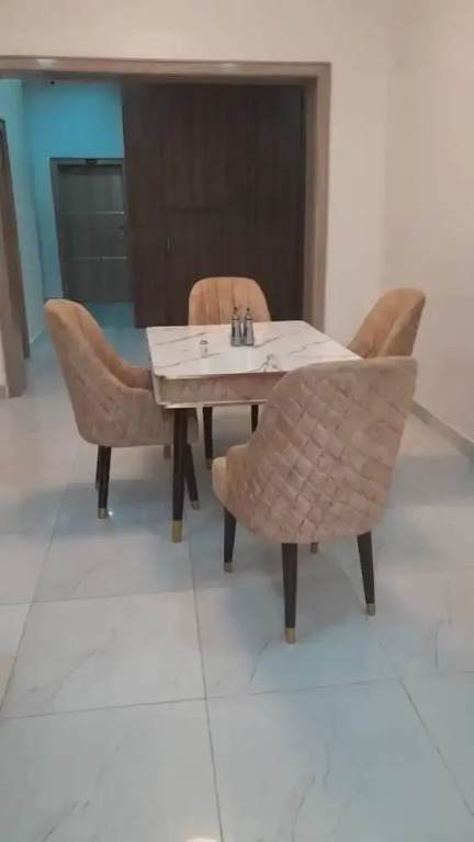 Kyeston Apartment