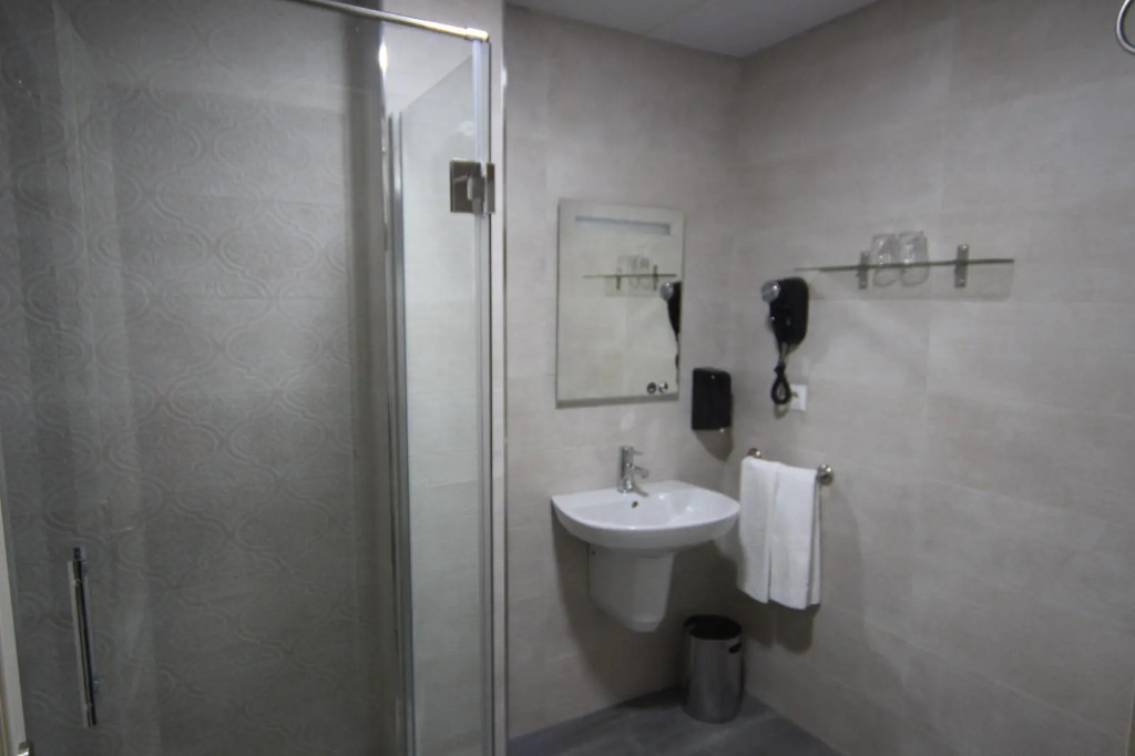 Hostal Roma