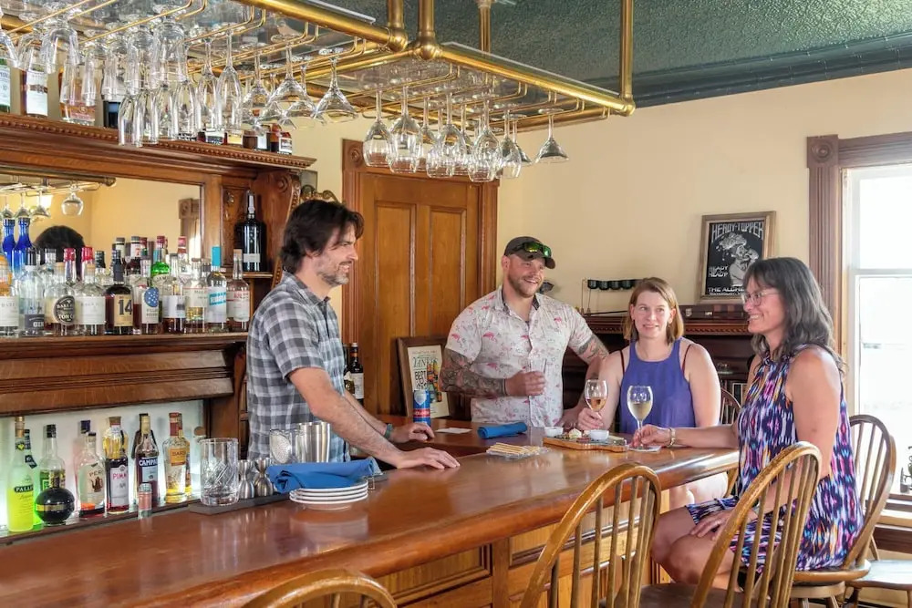 Old Stagecoach Inn