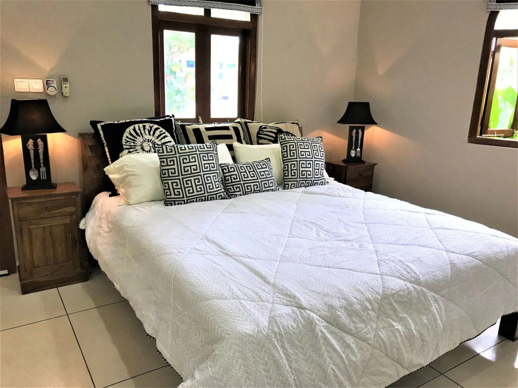 Villa Costa Plenty