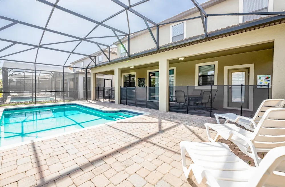 1440cg 7 Bedroom Home
