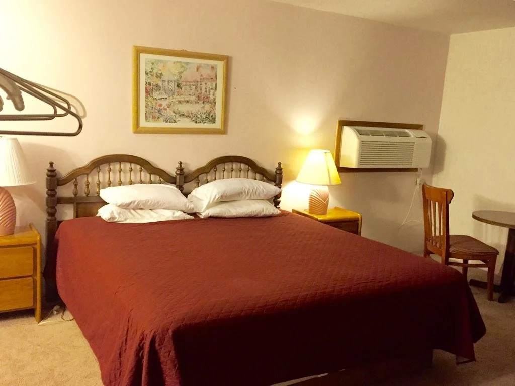 Roaring Fork Motel and Cottages