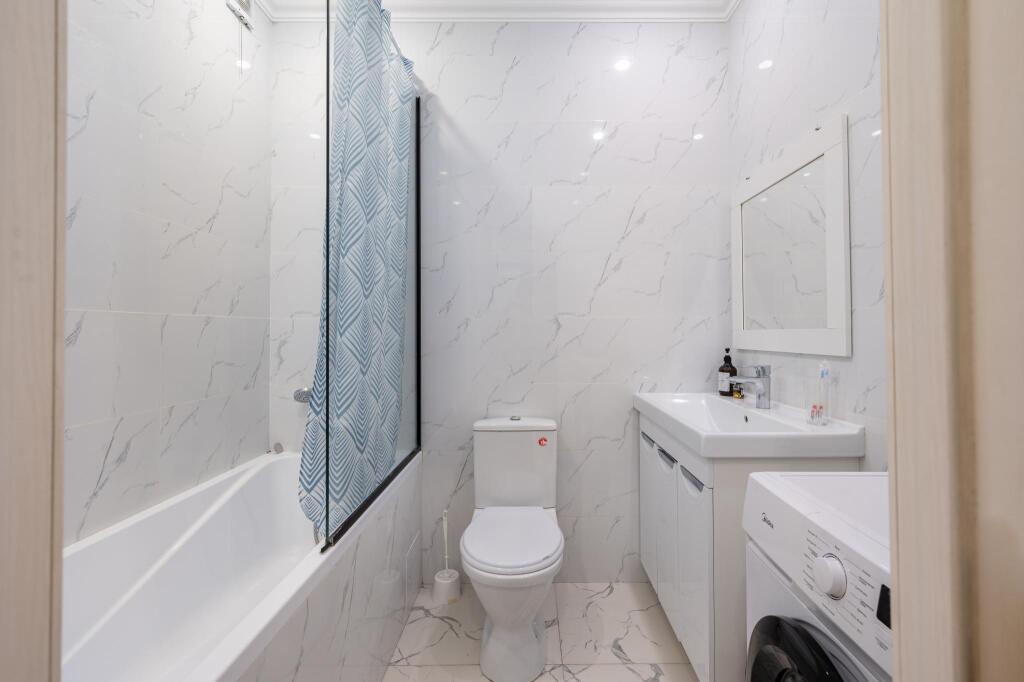 BG Apartments (БГ Апартментс) на улице Мукана Тулебаева 49/1