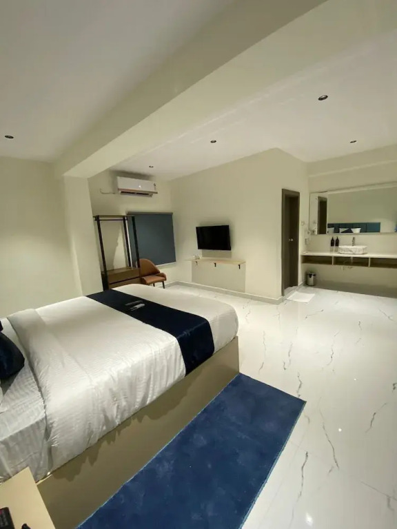 Dreamscape Hotel by Fracspace  OU Colony