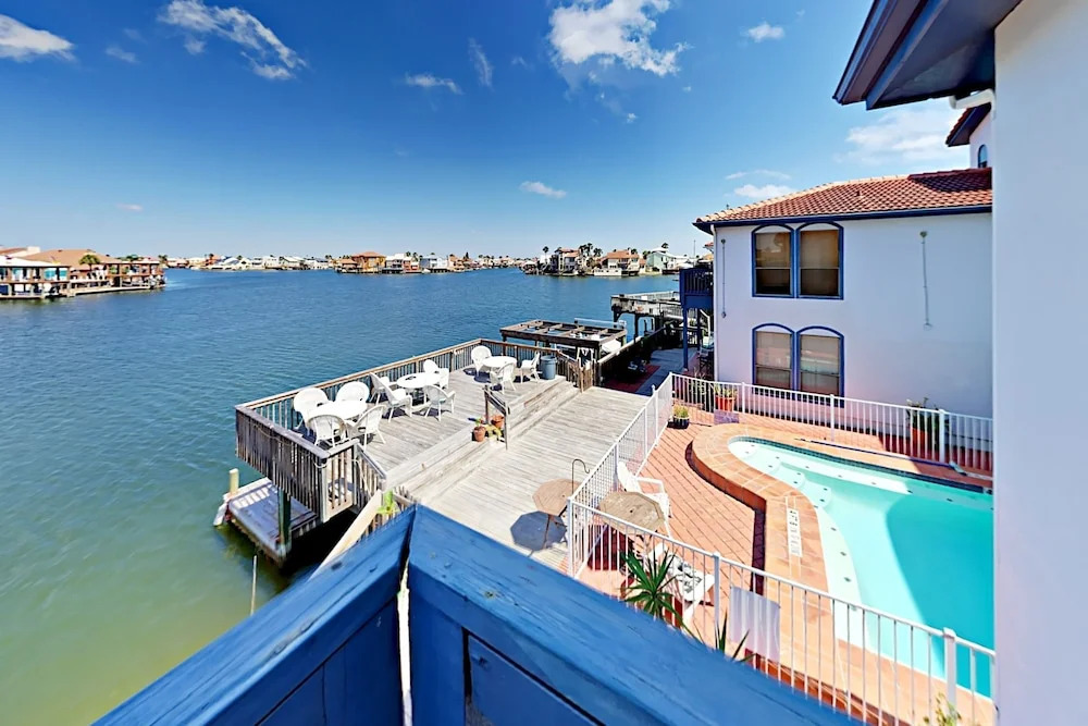 Fortuna Bay 8 - One Bedroom Condo