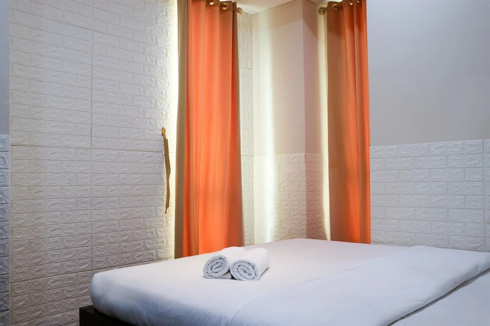 Nice And Comfort 2Br Apartment At Elpis Residence