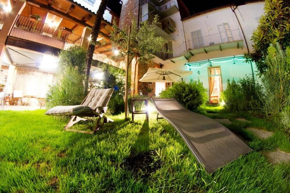 Studio in Piazza, With Shared Pool, Enclosed Garden and Wifi Near the Slopes