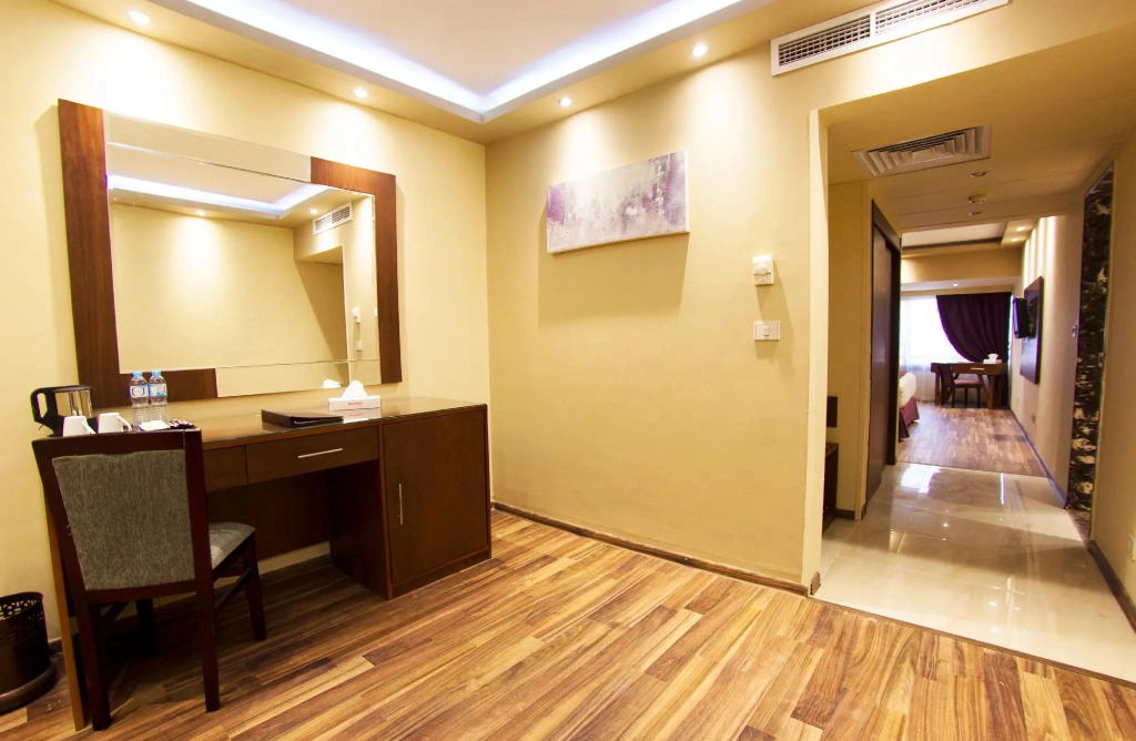 Отель Pyramisa Suites Cairo