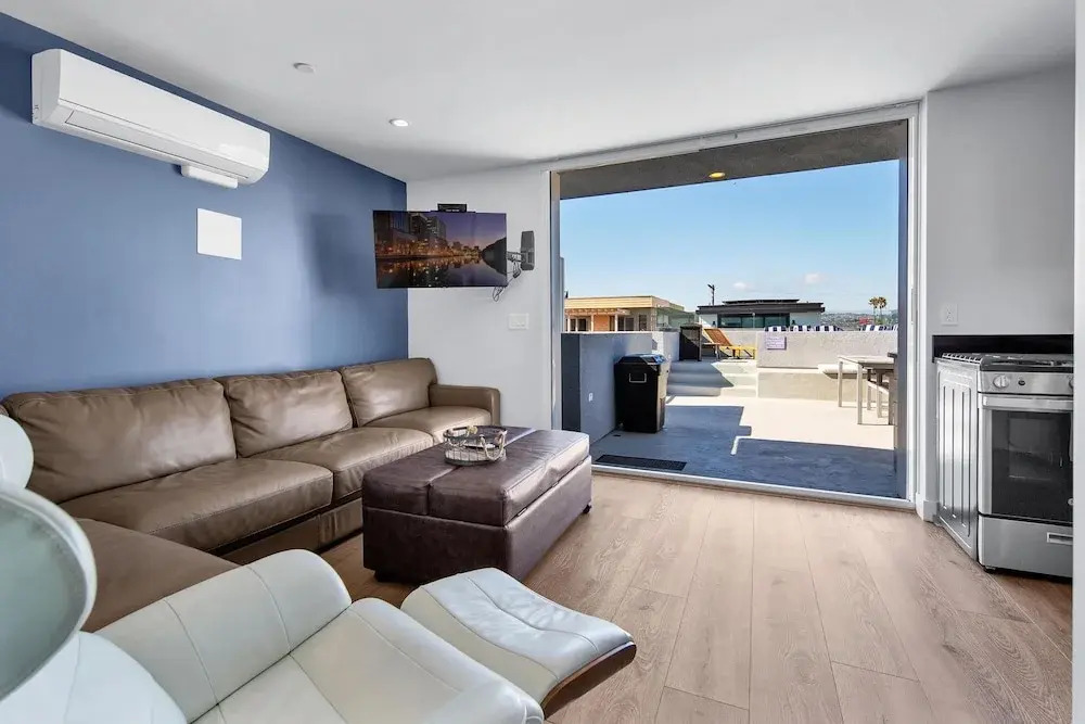 Rent Mission Beach 3Br Combo Top 2 Units