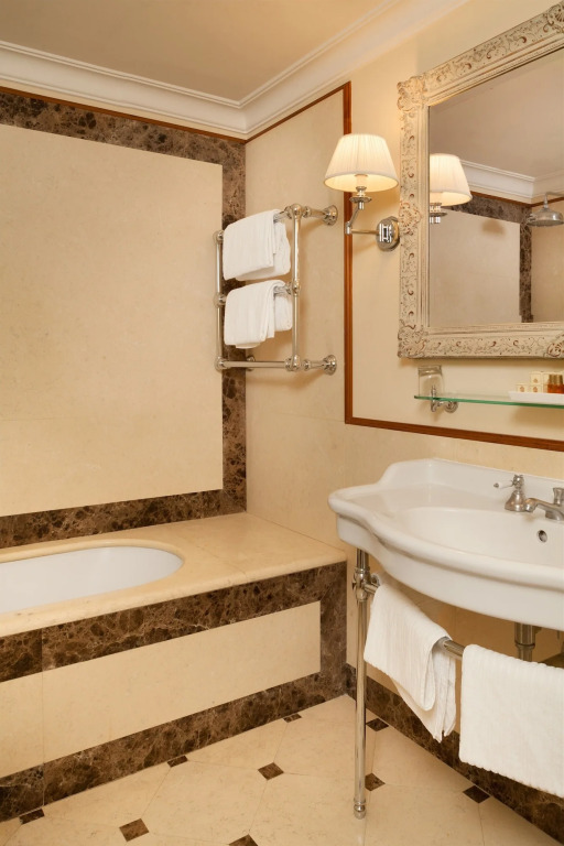 Hotel Executive