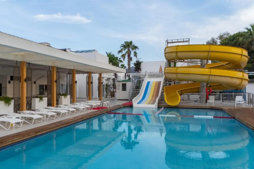 Petunya Beach Resort