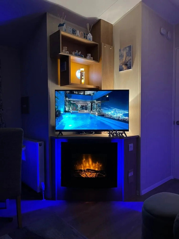 Bang Tidy 261 - Cabin - Wifi - Pool - Sleep 6
