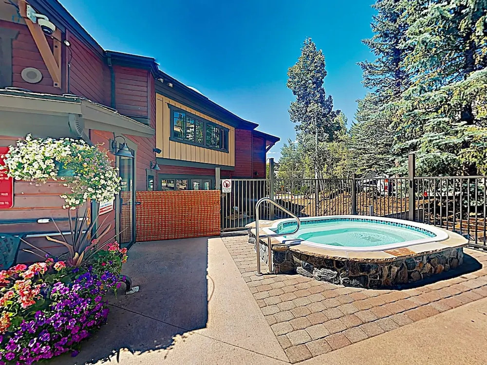 2345 Apres Ski Way House Unit 114 - 4 Br home by RedAwning
