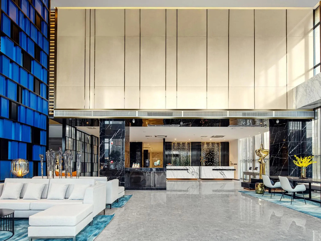 Orange Hotel (Yancheng Municipal Government Baolong Square)