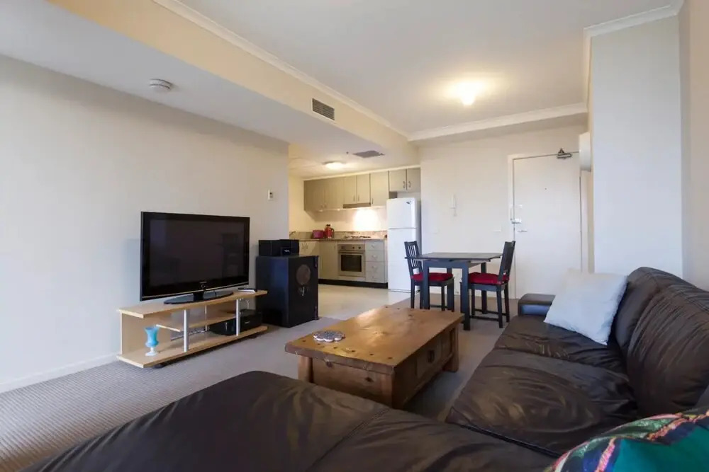 Surry Hills 1 Bedroom Apartment. in Convenient Location