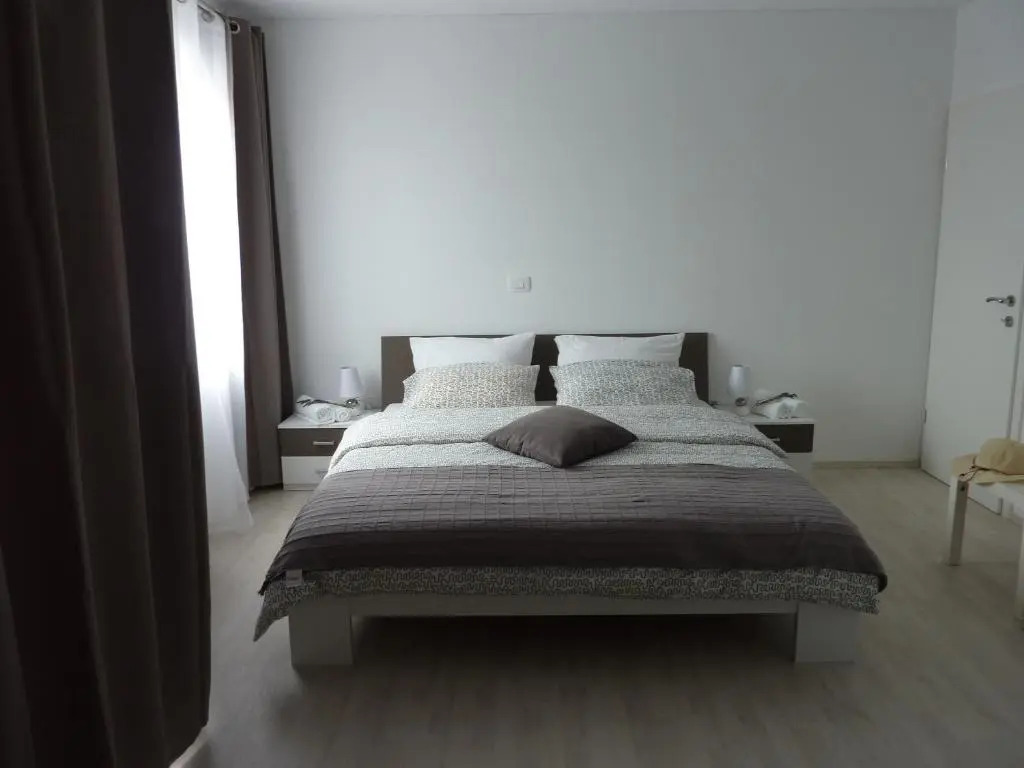 Apartments Villa Urbajs