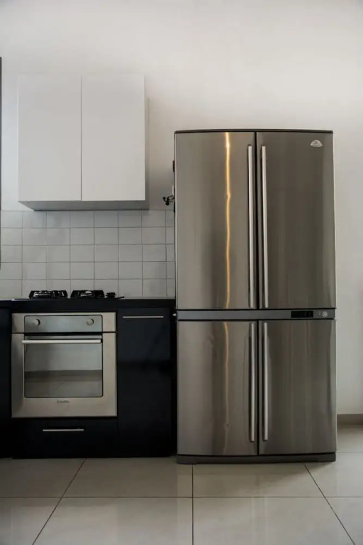 Superior and Spacious Duplex in the Kerem