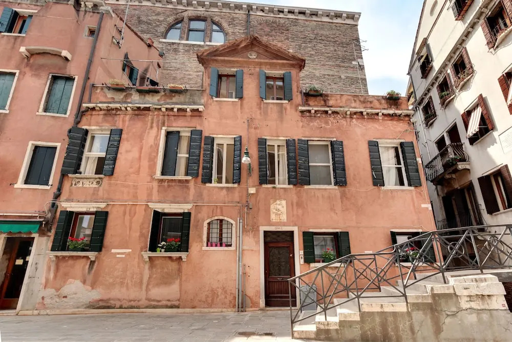 Santo Stefano Accademia Apartment Venice
