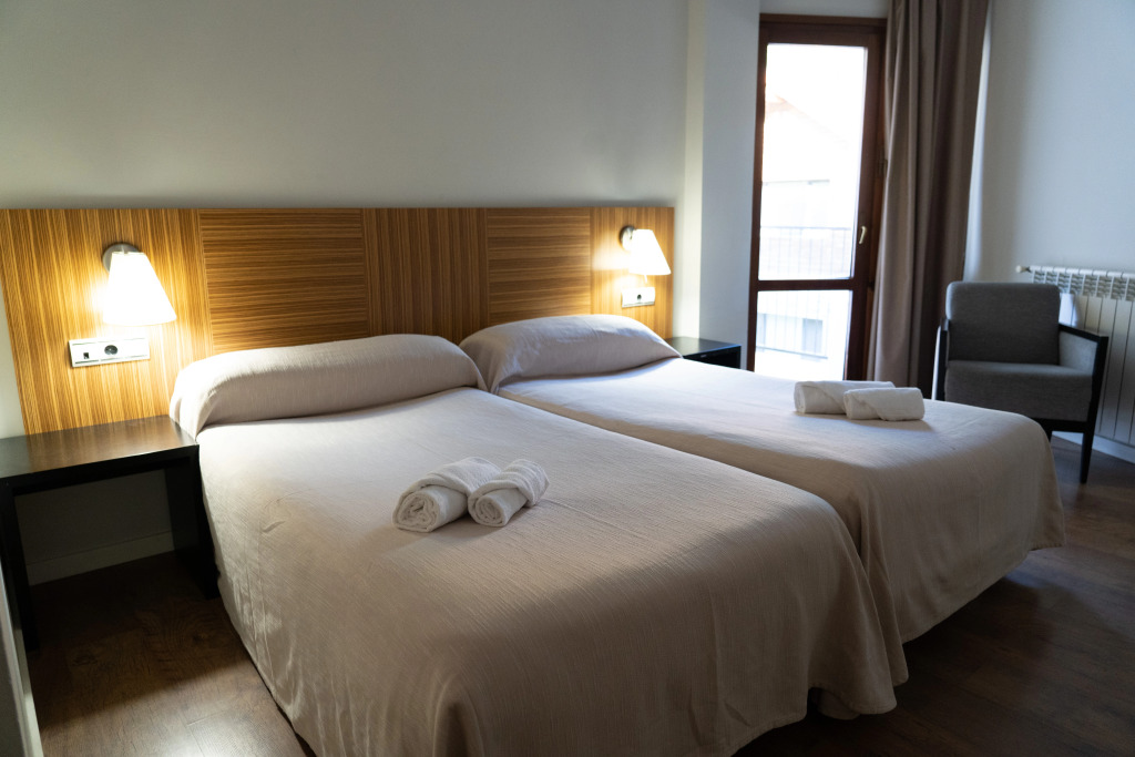 Hotel y Apartamentos SNÖ Isaba