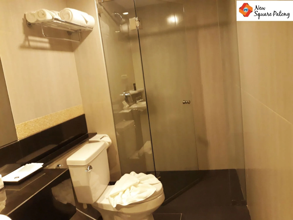 New Square Patong Hotel