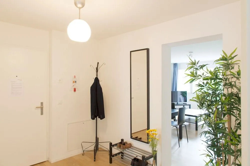Zh Kreuzplatz I Hitrental Apartment