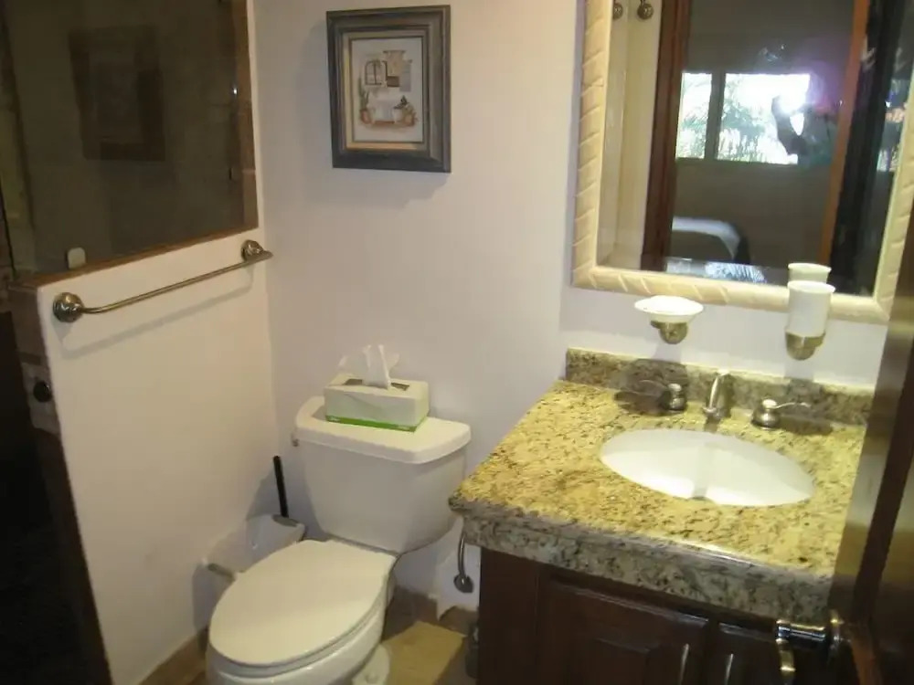 Condo Andy EM