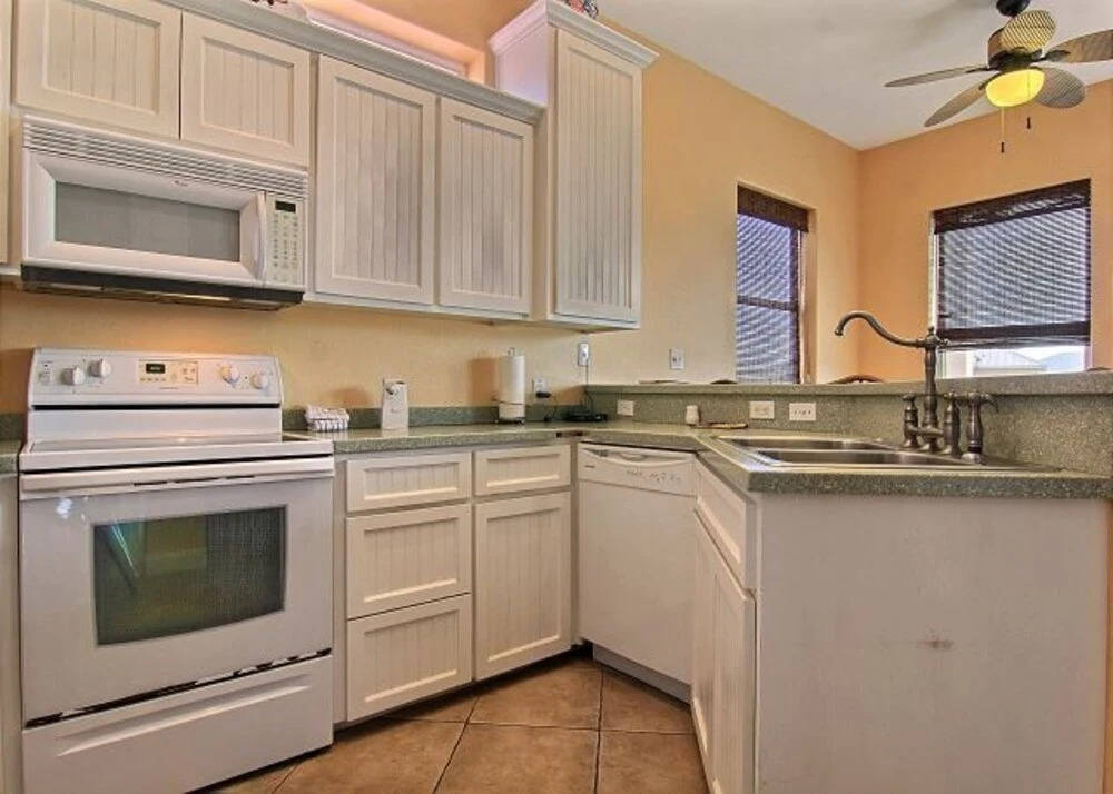 Villa Laguna - 4 Br home by RedAwning